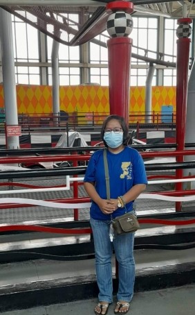 Jean Del Rosario, 35, Philippines