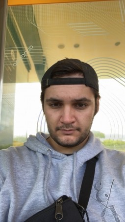 Adrian, 25, Viet Nam