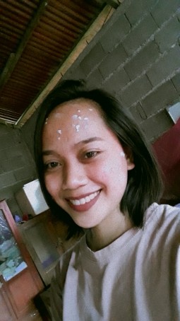 Sara, 20, Philippines