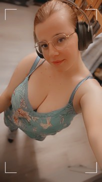 JennyKitsune, 27, United Kingdom