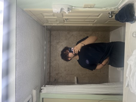D, 18, United States