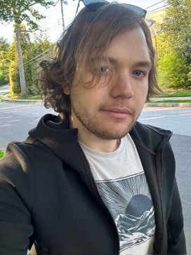 Sam, 27, United States
