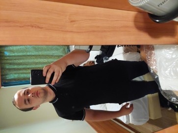 B, 26, Belgium