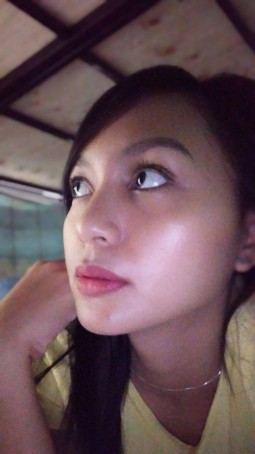 Alia, 28, Philippines