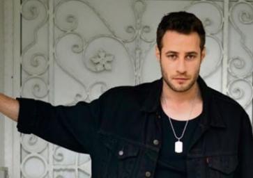 Tim SG, 33, Switzerland