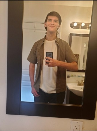 Gage, 18, United States