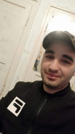Abdeslam, 28