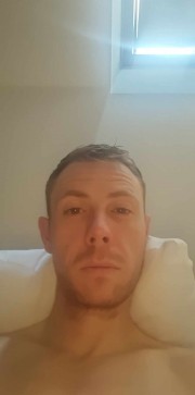 Dean, 36, Ireland