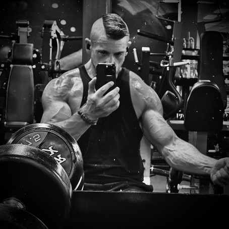 MWbound, 34, Australia