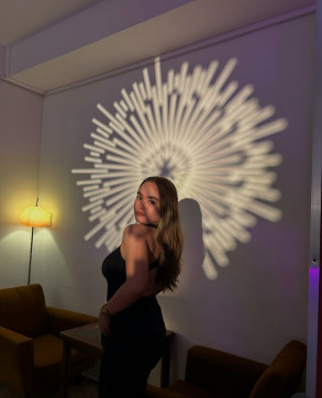 Jewel, 21, Philippines