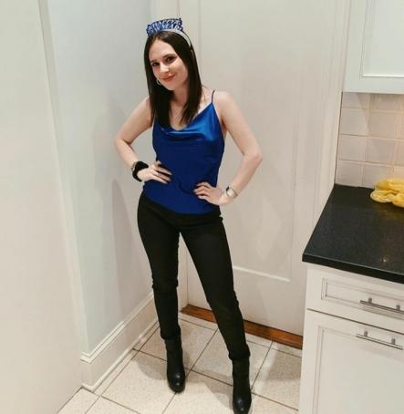 Amanda Les, 25, United States