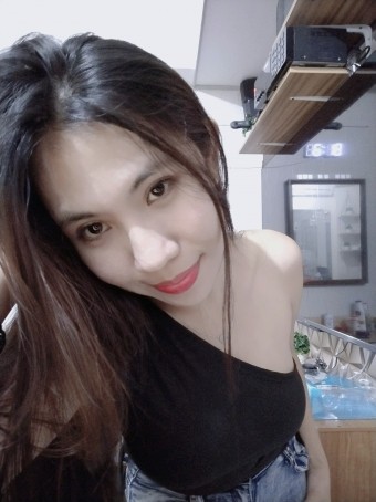 Melody, 26, Philippines