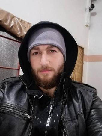 Faris, 27, France