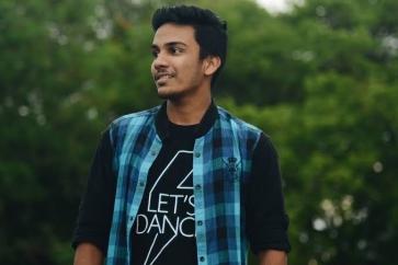 Abhishek, 35, India