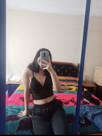 Cansu, 27, Turkey