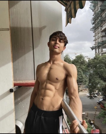 Roman, 23, United States