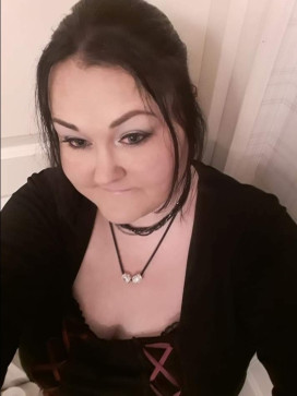 Gothic-Sissi, 49, Finland