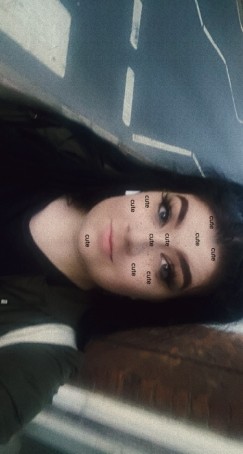 Emz, 22, United Kingdom