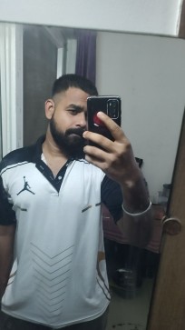 Random Stranger , 27, India