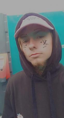 Adamdks, 28, Belgium