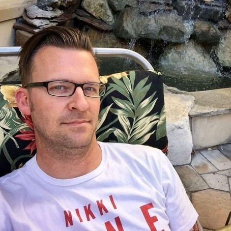 John, 34, United Kingdom