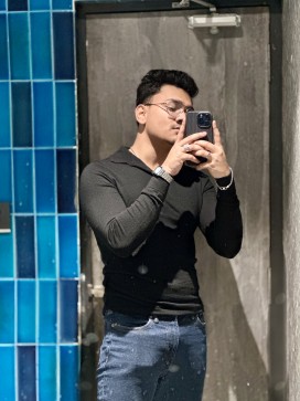 Ash, 22, Canada