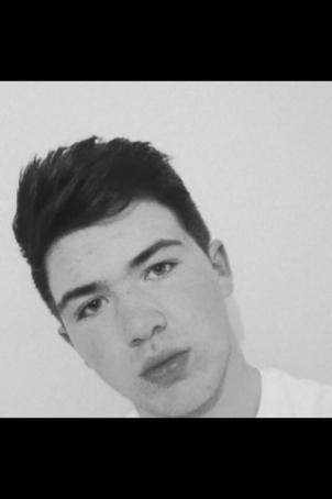 Cjring, 20, United Kingdom