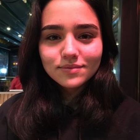 Sinem Sezgin, 27, Turkey