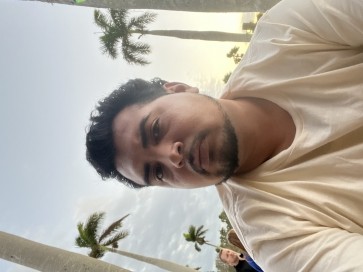 J, 27, United States