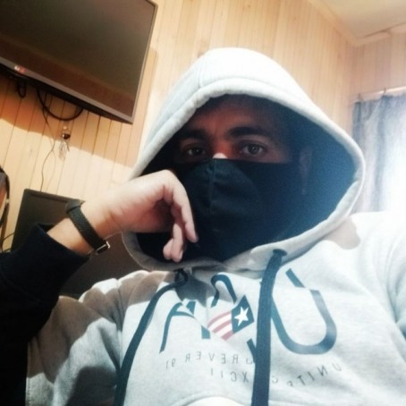 Azu_, 38, India