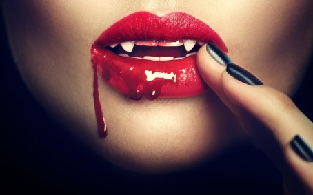 Vampire Girl, 28, India