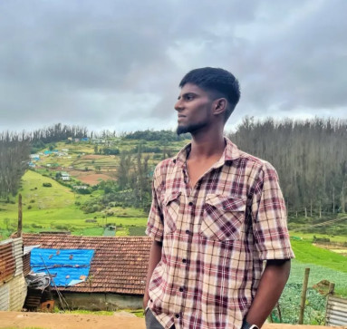 37thiyagarajan V, 19, Singapore