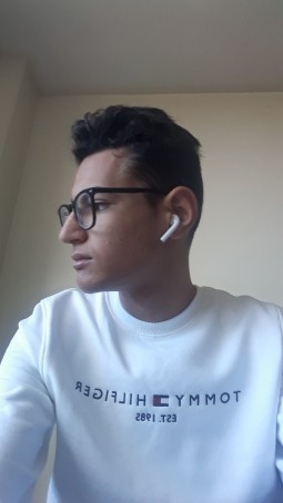 Hama Lazreg, 22, Tunisia