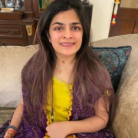 Rayna, 22, India