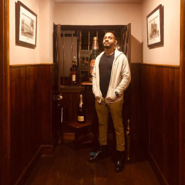Randy Ranaweera, 30, Brazil