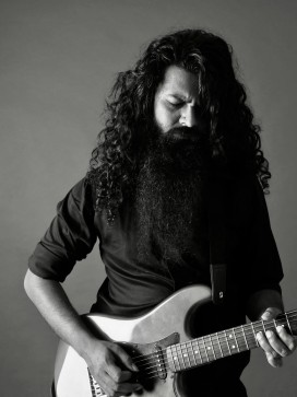 The Guitar Guy, 26, India