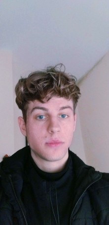 DriedMango, 19, Ireland