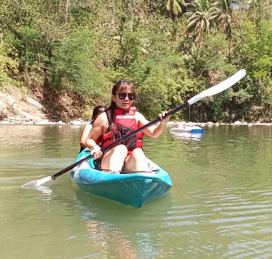  Birdie, 43, Philippines