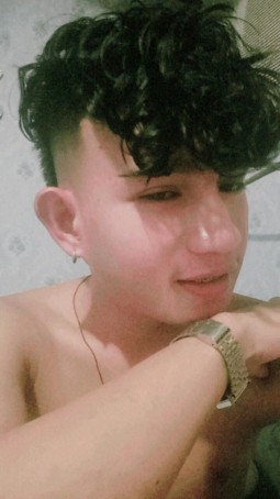 Johnivan, 19, Philippines