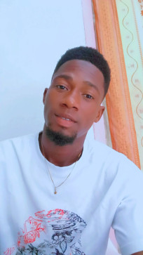 Andre, 37, Gambia