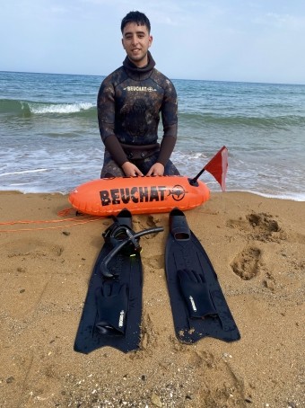 Younes, 23, France