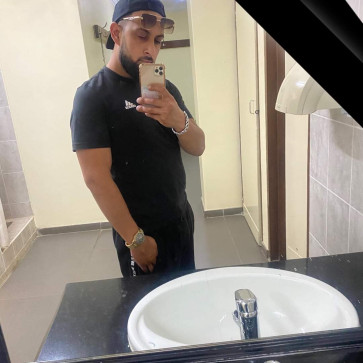 W A, 25, United Kingdom