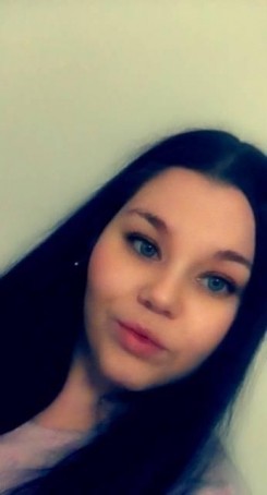 Shannon , 28, United Kingdom