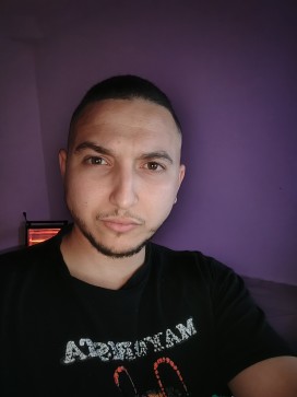 Messaoud, 25