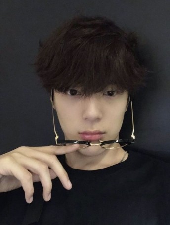 Edward, 20