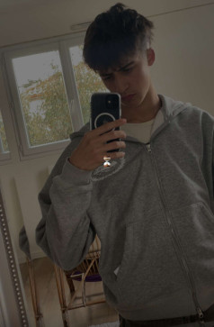 Haidi, 19, France