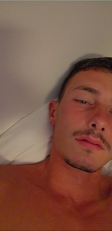 Razvann, 28, Romania