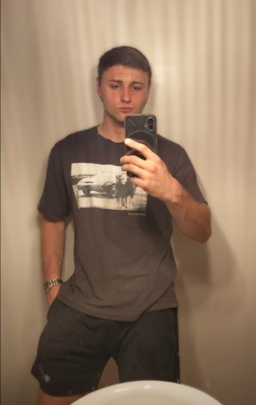 Nacho, 21, Spain
