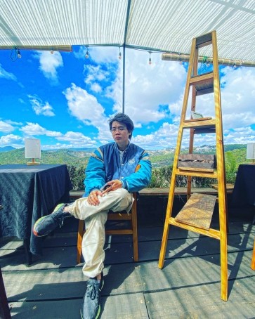 Viet Nguyen, 20, Viet Nam