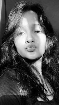 Sarah, 18, India
